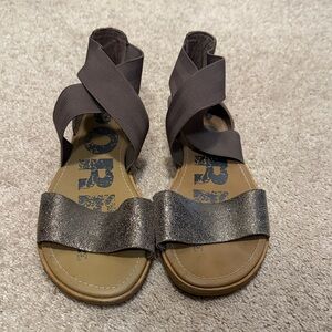 Sorel Girls' Brown Glitter Front Strap Sandals